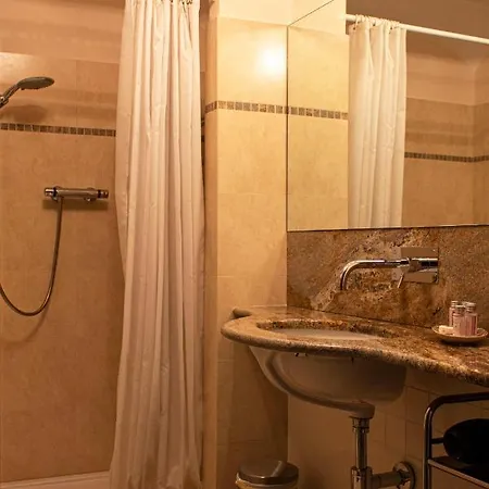 Castello Di Castellengo Bed & Breakfast Cossato