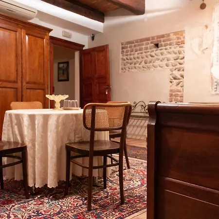 Bed & Breakfast Castello Di Castellengo