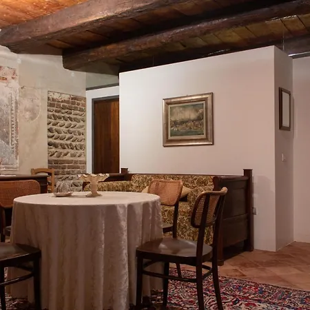 Castello Di Castellengo 3*