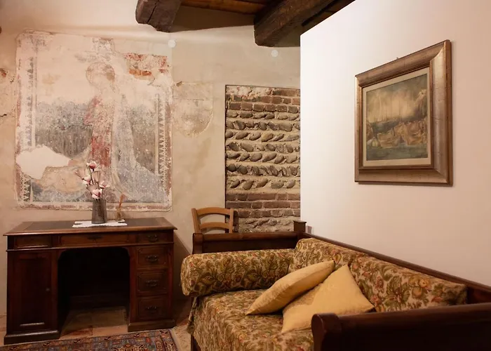 Castello Di Castellengo 3*