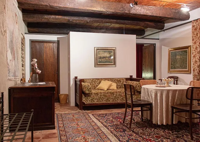 Castello Di Castellengo Nocleg ze śniadaniem 3*